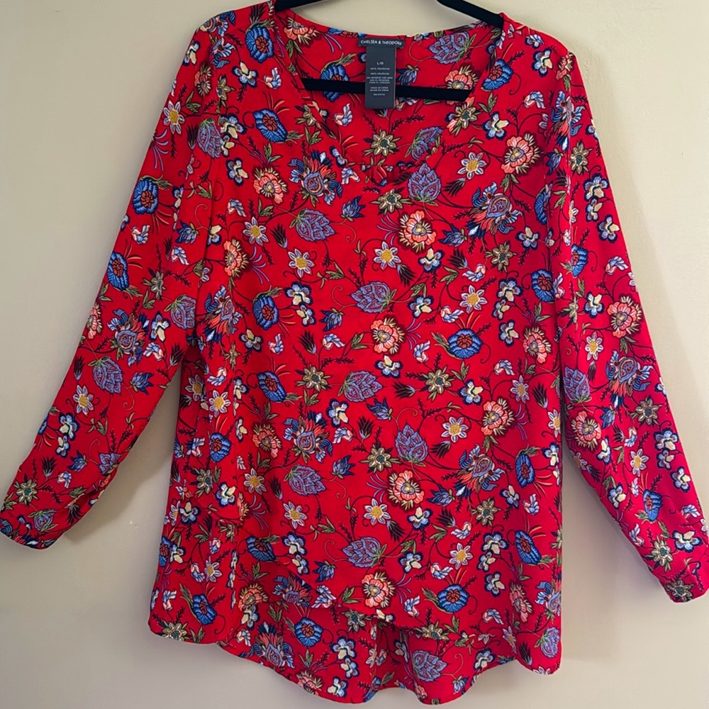 Chelsea & Theodore Red Floral Blouse